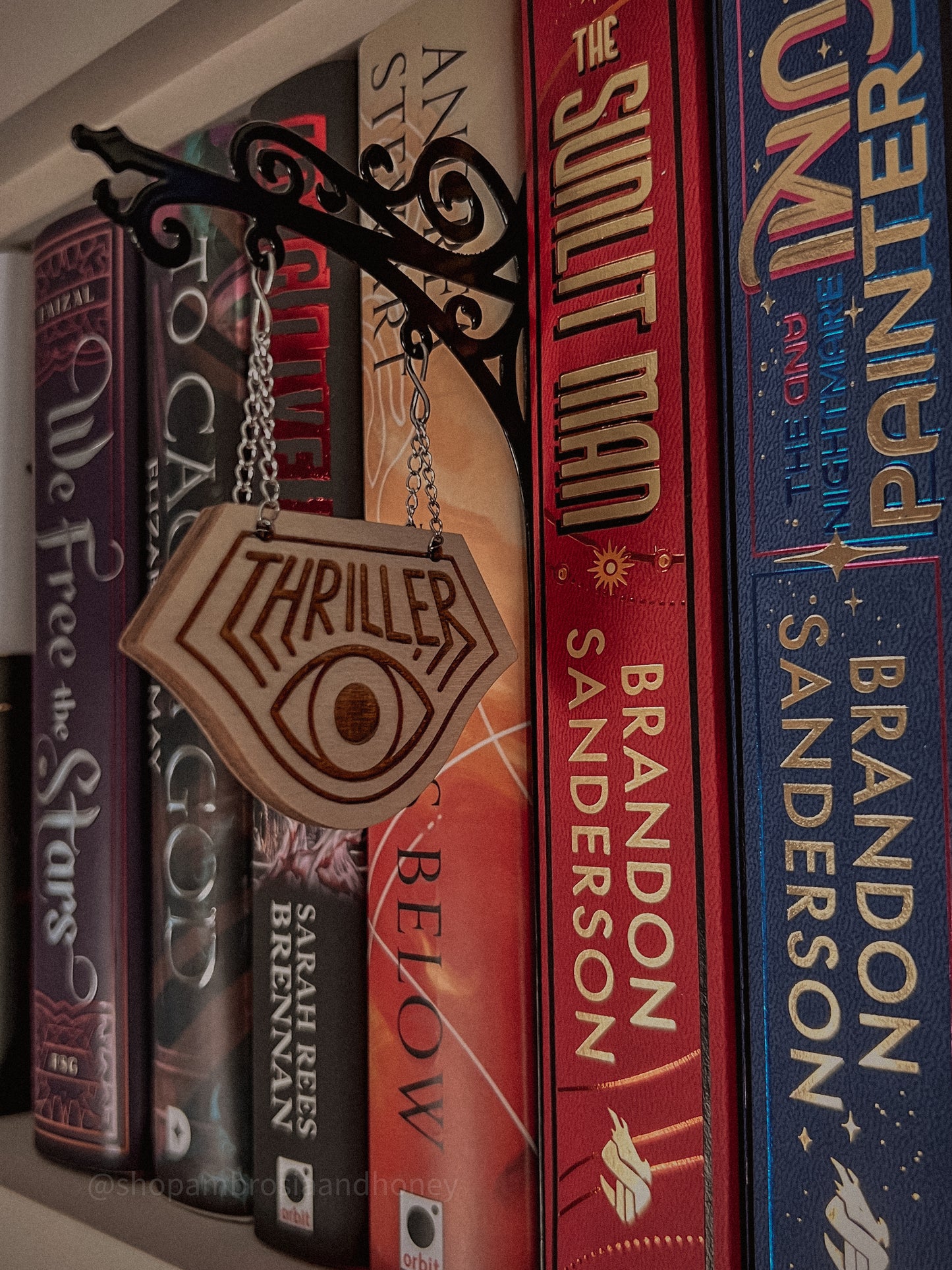 "Thriller" Bookshelf Tavern Sign *PREORDER*
