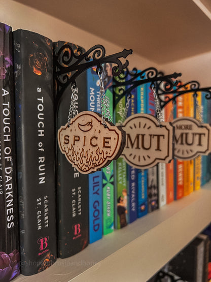 "Spice" Bookshelf Tavern Sign *PREORDER*