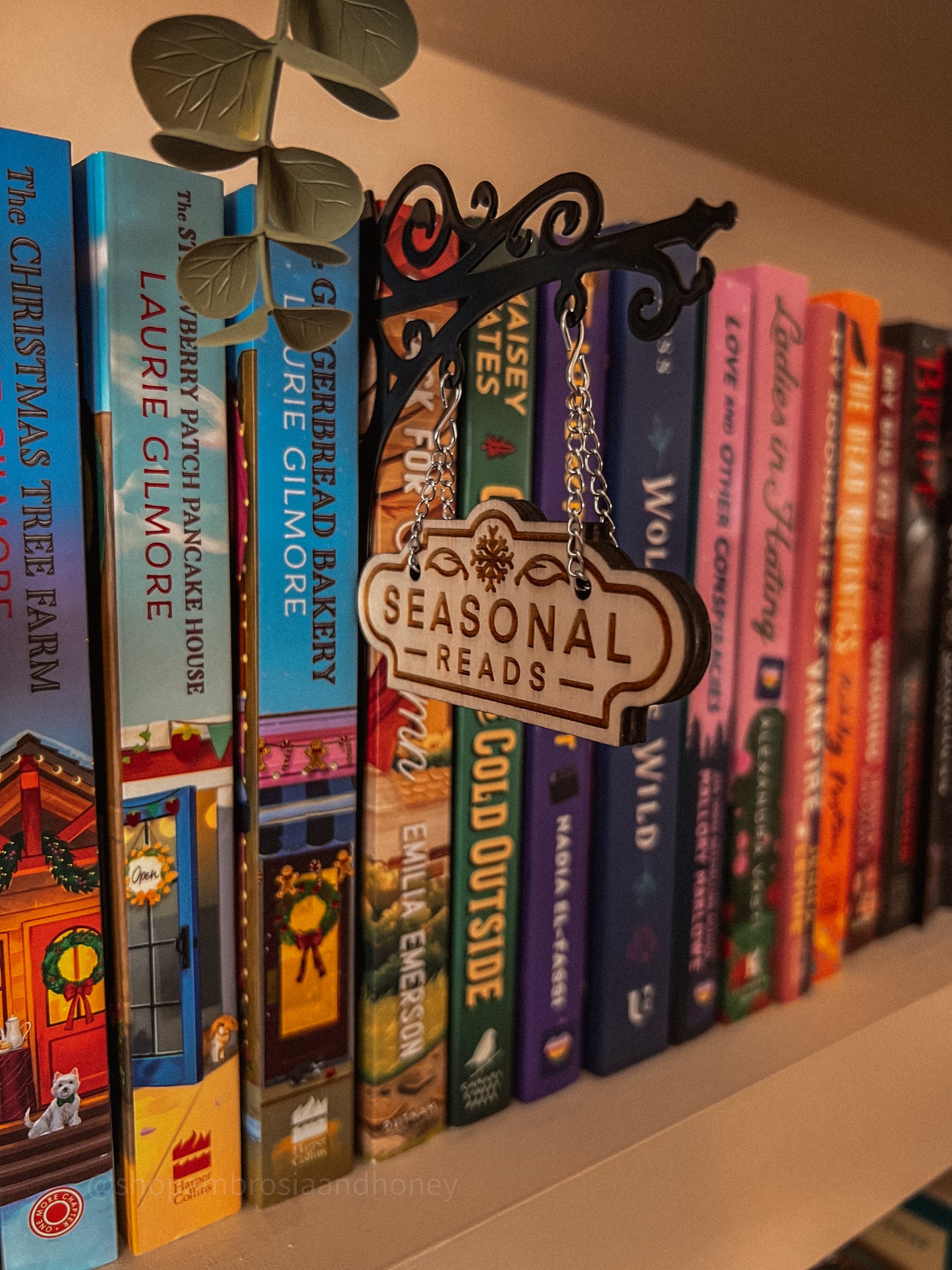 "Seasonal Reads" Bookshelf Tavern Sign *PREORDER*